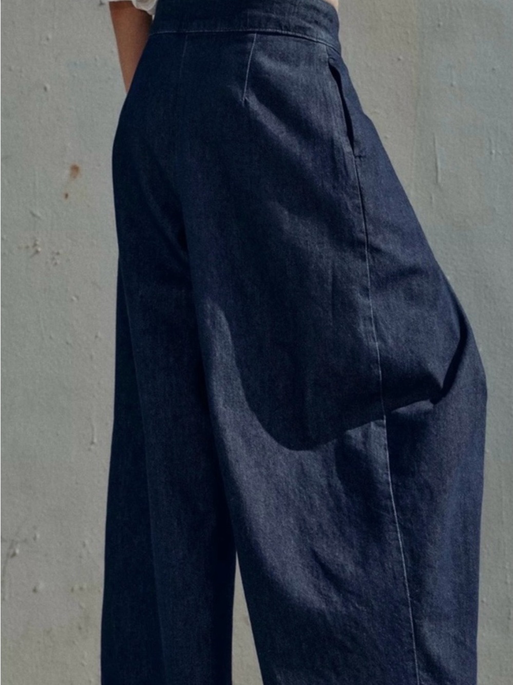 Zara Dark Blue Wide-Leg Pleated Culotte Jeans, Size 6 - Picture 3 of 14